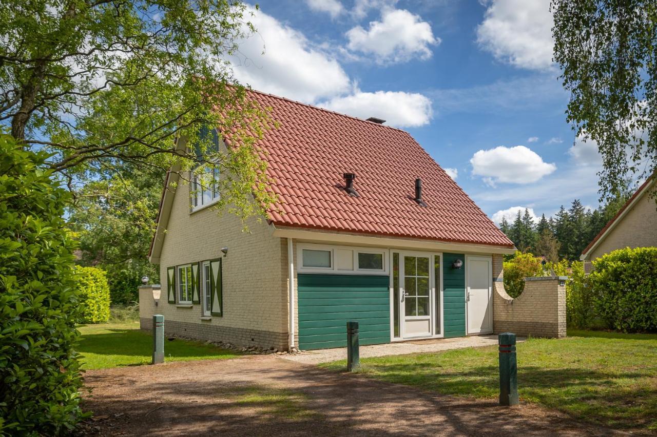 Bungalow - 6 Personen Gelegen In De Nabije Omgeving Van Avonturenpark Hellendoorn En De Prachtige Sallandse Heuvelrug En Eelerberg 外观 照片