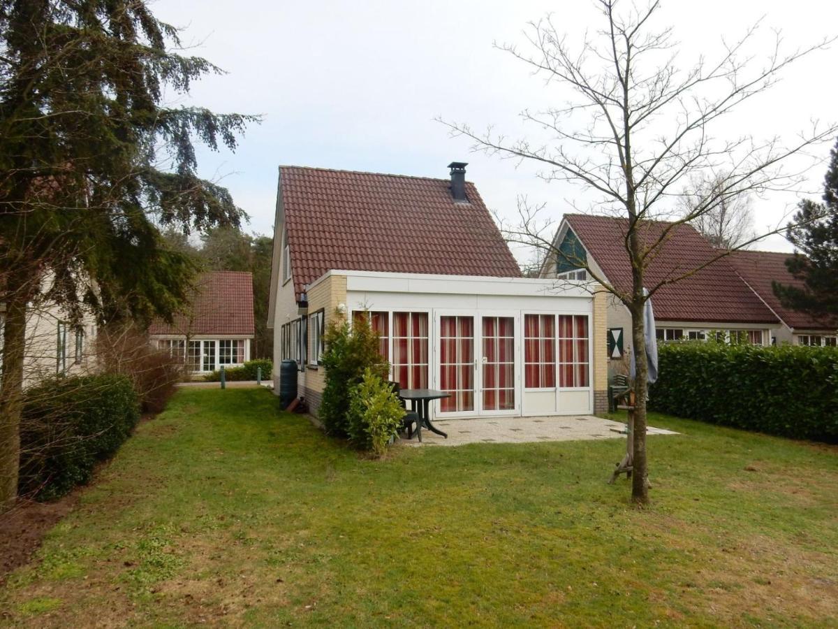 Bungalow - 6 Personen Gelegen In De Nabije Omgeving Van Avonturenpark Hellendoorn En De Prachtige Sallandse Heuvelrug En Eelerberg 外观 照片