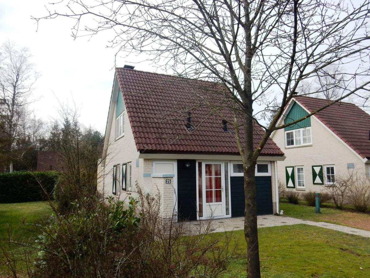 Bungalow - 6 Personen Gelegen In De Nabije Omgeving Van Avonturenpark Hellendoorn En De Prachtige Sallandse Heuvelrug En Eelerberg 外观 照片